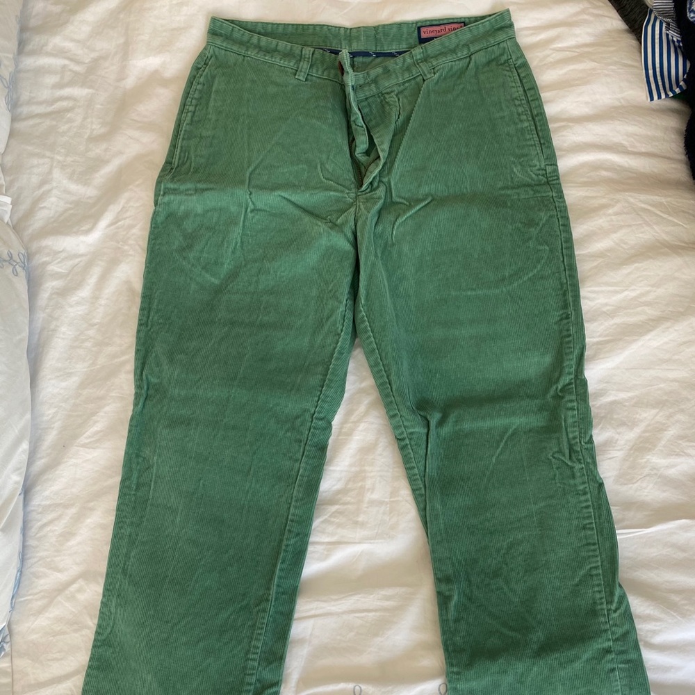 Vineyard Vines Green Corduroys like NEW. 34x34